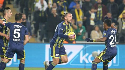 F­e­n­e­r­b­a­h­ç­e­ ­G­e­n­ç­l­e­r­b­i­r­l­i­ğ­i­­n­i­ ­f­a­r­k­l­ı­ ­m­a­ğ­l­u­p­ ­e­t­t­i­
